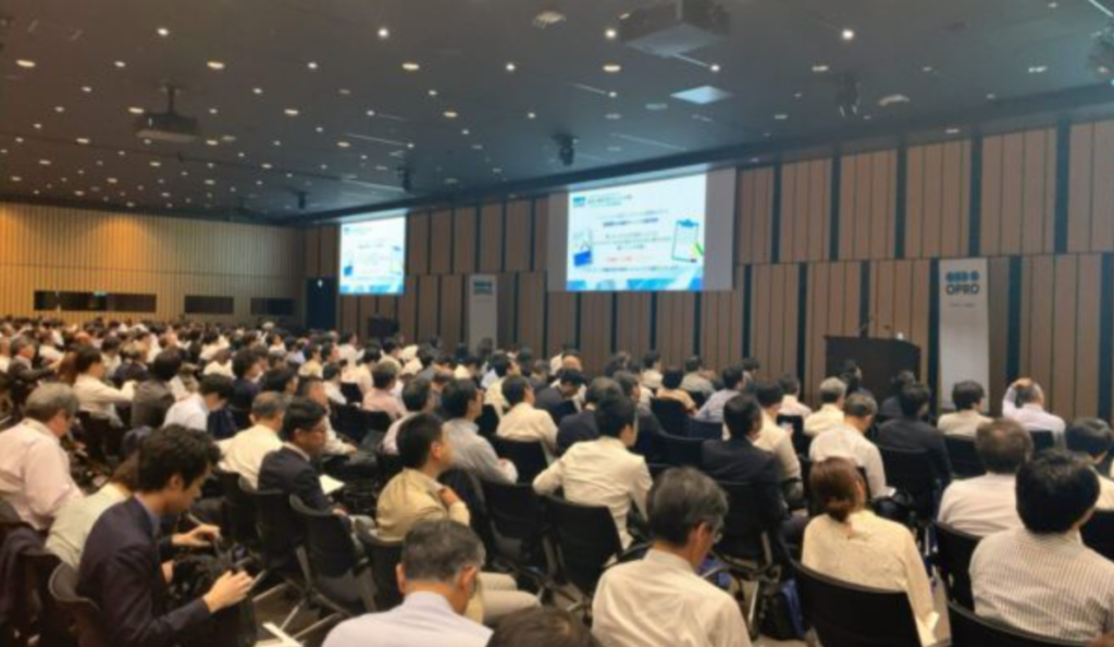 自社主催イベントの主催者挨拶を、自信を持ってやりとげたい／株式会社オプロ様